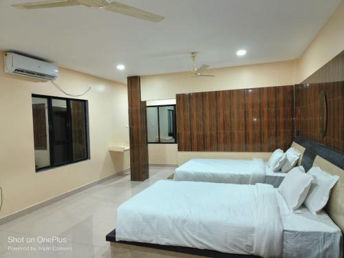 Golaghat Hotel | whirlwind food court and resort