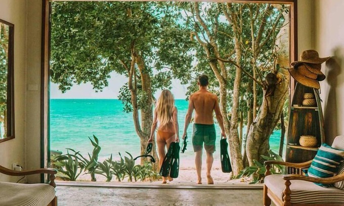 Siviri House | Whispering Palms Boat House - Absolute Beachfront