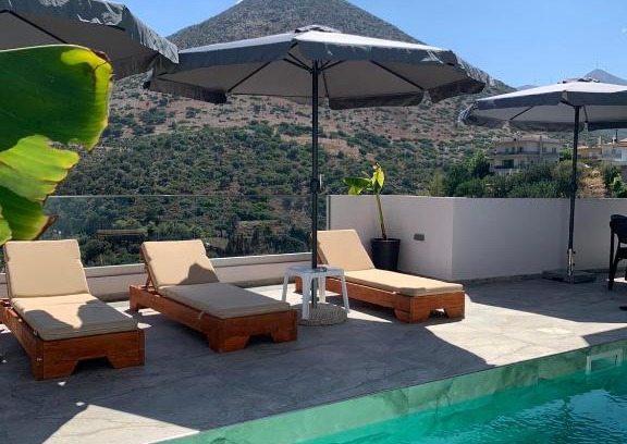 Sisai House | White Boutique Homes - Serenity