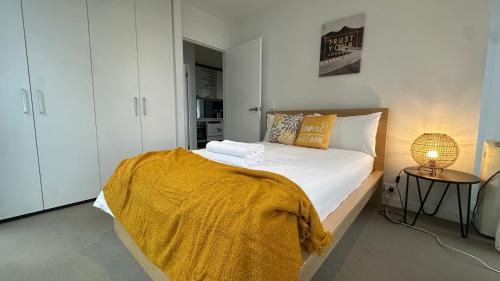 Melbourne Central Business District Bed & Breakfast | White Crystal Sea View Residence