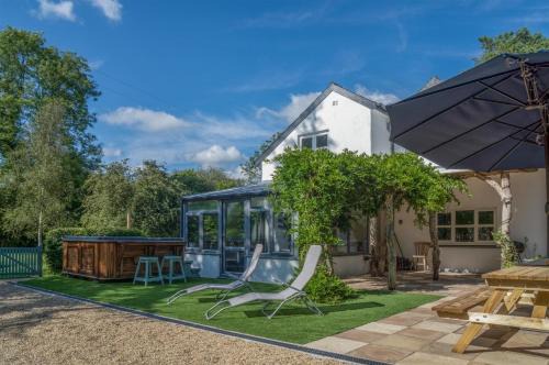 Narberth House | White Mill - 4 Bedroom Holiday Home - Lampeter Velfrey - Narberth