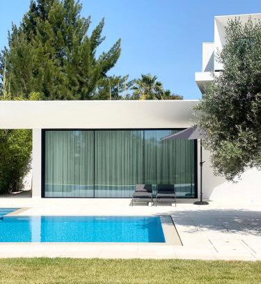 Pedrogao Villa | White Olive Villas