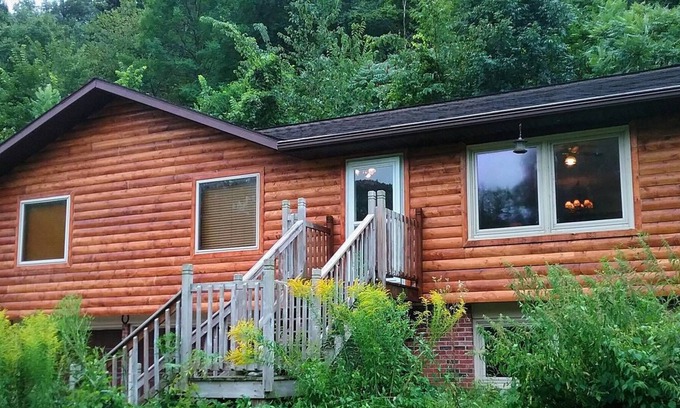 Lansing Cabin | White Pines w/ Hot Tub & Swimming Pond