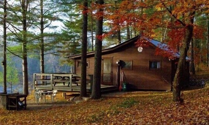 Carlow/Mayo Cottage | Whitepine Cottage - Boulter, Ontario, Canada