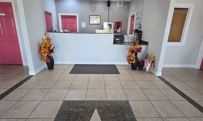 Whitesboro Hotel | Whitesboro Inn & Suites