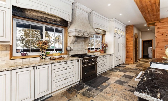 Dunchurch Ski Chalet | Whitestone Resort