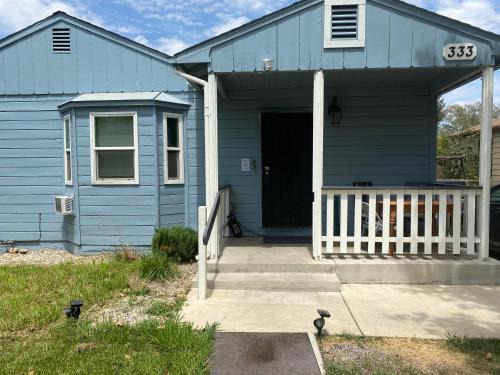 Old North Sacramento House | WHOLE Family - Barrette (front)