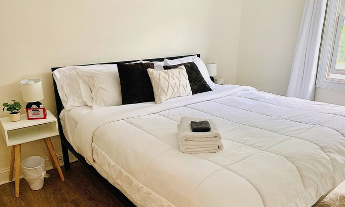 North Charleston Apartment | Whole Place 6 Bedroom 4 Bath - Sleeps 14 - 10m airport chs - C