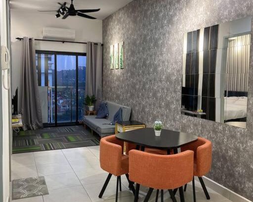 Bandar Menjalara Apartment | WiFi Deco Home at Manjalara Free WiFi and Parking - MSuite at Bandar Manjalara, Near to DesaPark, Arkadia, One Utama, Kepong, Sri Damansara, Kota Damansara, Kuala Lumpur