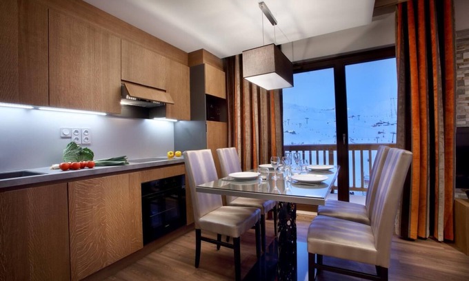 Arc-2000 Apartment | Wifi, ski-in/ski-out & foot of the slopes, fitness, swimming pool, sauna, hammam, tv, ski locker