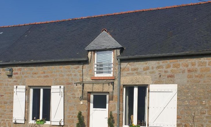 Lignieres-Orgeres House | Wildberry cottage