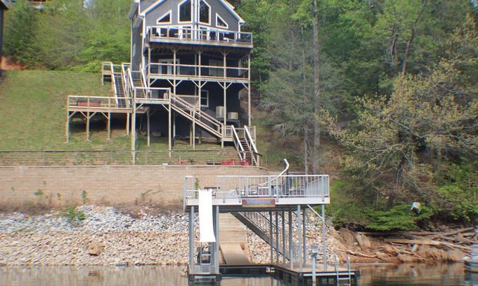 Lakeside Estates Cabin | "Wildwood" Private Hot Tub & Dock near Jumping Bridge