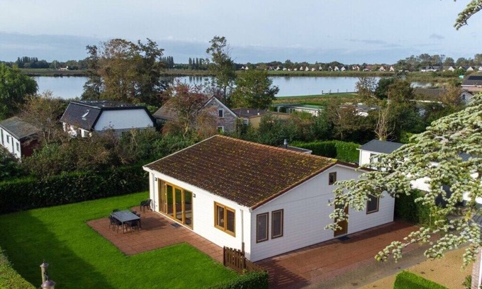 Onderdijk Ski Chalet | Wilgenroos Vakantiepark De Groote Vliet