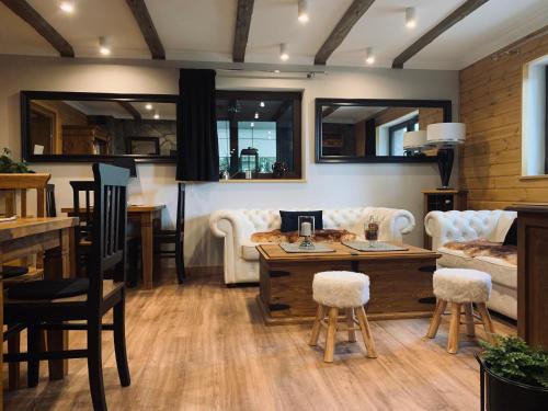 Bierutowice Bed & Breakfast | Willa Karkonoska
