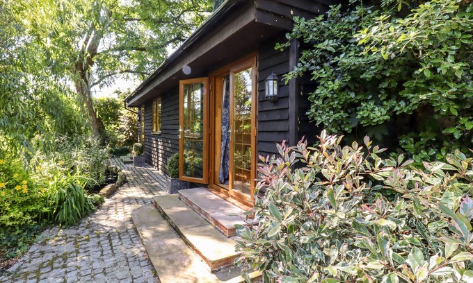 Dartford Cottage | Willow Cottage