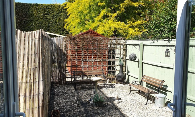 Wimborne Bed & Breakfast | Wimborne Lodge