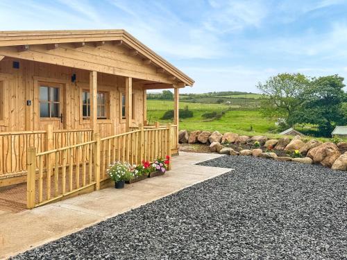 Gosforth House | Wind Hall Log Cabin