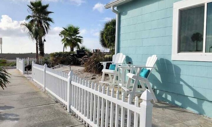 Pass-a-Grille House | Wind Swept Beach House- Your Beachfront Paradise Awaits