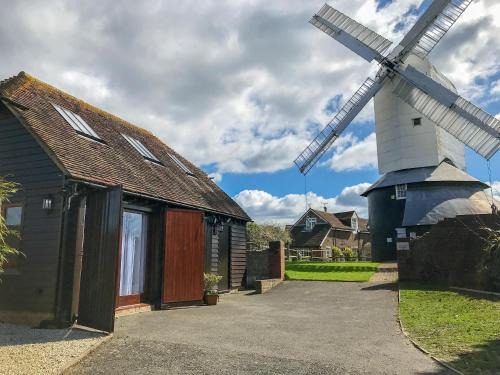 Herstmonceux House | Windmill Barn