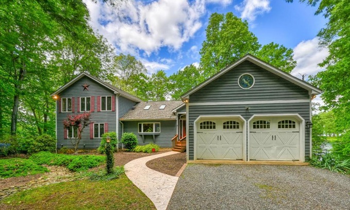 Bumpass House | Windswept Cove