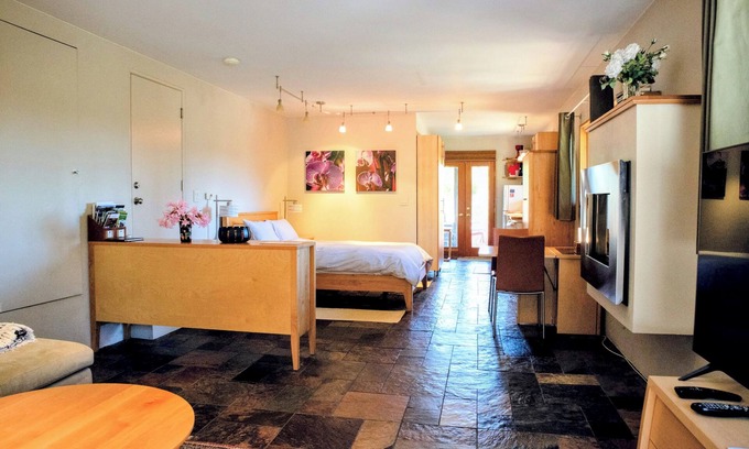 Petaluma Apartment | Wine Country Studio in Central Petaluma. View. Pool. Long term rates. No fees