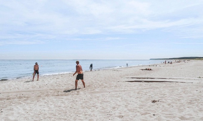 Grena Strand House | With probably Grenås best location, this exciting house in the dunes awaits you.