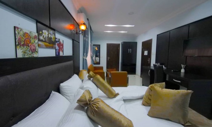 Gbagada Hotel | Witsspring Suites