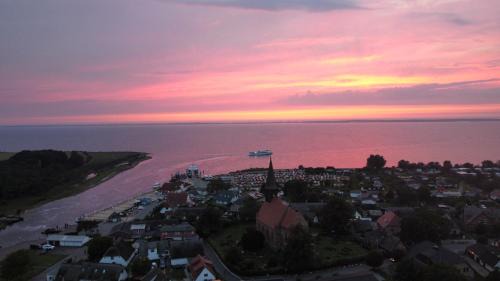 Schaprode Apartment | Wohlfuehl-Orte24 am Hafen in Schaprode, Rügen