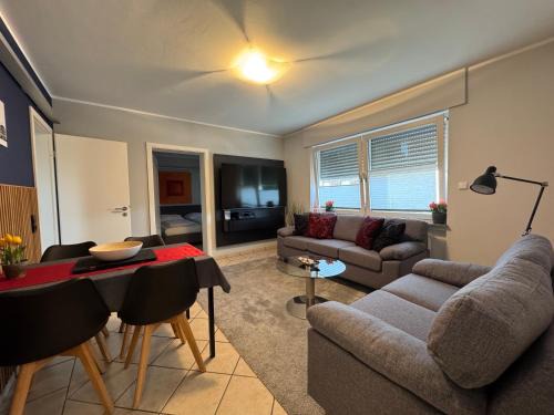 Bornheim Apartment | Wohnung für 4 Pers in Sechtem bei Köln/Bonn, DB-Anschluß