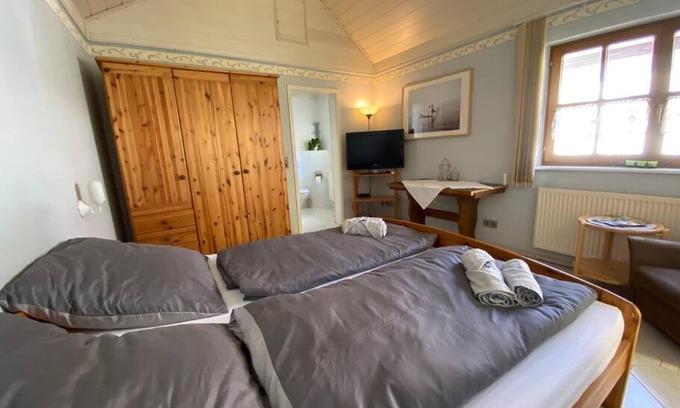 Kleinfischlingen Apartment | Wohnung in Kleinfischlingen