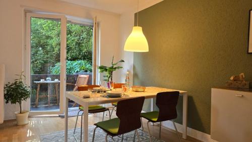 Kaiserslautern Apartment | Wohnung Medicus, 3 ZKB, Balkon, Garten, nähe Stadtpark, ruhig
