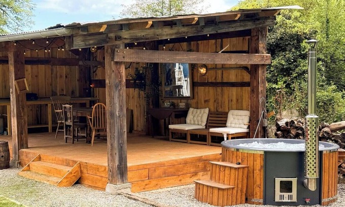 Mauleon-Barousse House | Wonderful 2-bedroom house with jacuzzi in the Pyrenees mountains