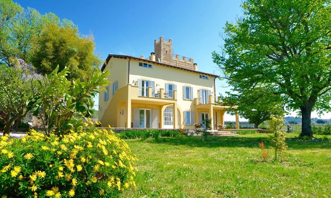 Genzano di Roma House | WONDERFUL FARMHOUSE " IL CASALE DEL GELSO" NEAR ROME AND THE SEA.