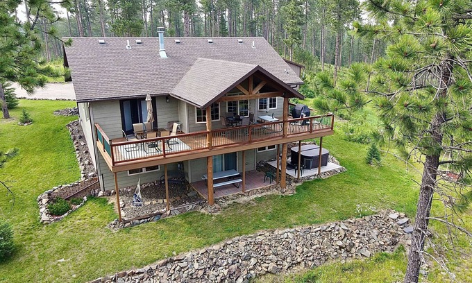 Benchmark House | Wonderful home in perfect location for ATV riders with W/D & patio