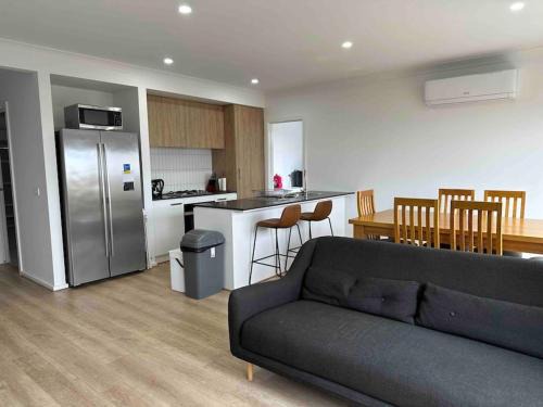 Wyndham Vale House | Wonderful Jubilee Estate House