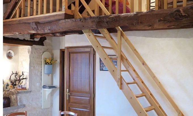 Lalbenque Villa | Wonderful private villa for 4 people with TV, terrace and pets allowed