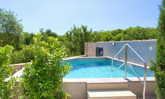Nenadici House | Wonderful private villa for 6 guests with A/C, WIFI, private pool, TV and patio