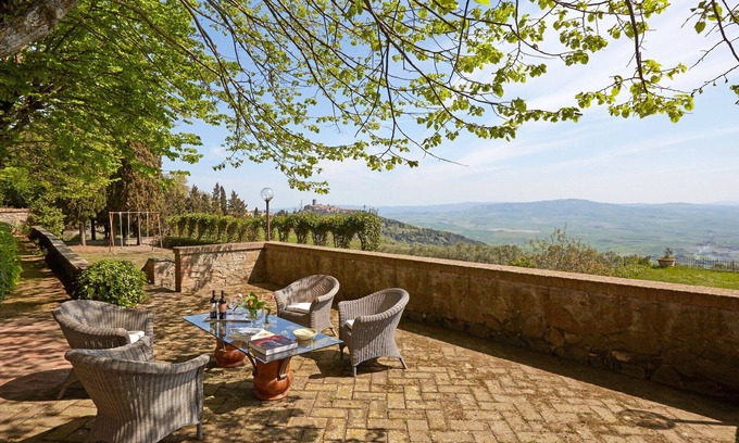 Montecatini Val di Cecina Villa | Wonderful private villa with WIFI, private pool, TV, pets allowed, panoramic view and parking