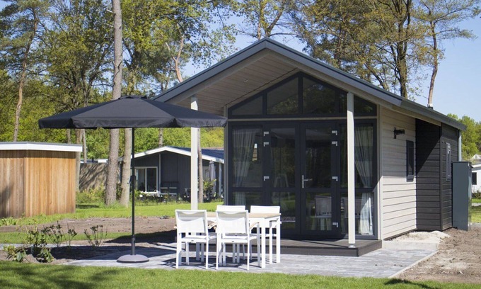 IJhorst House | Wonderful private villa for 4 guests with pool, WIFI, TV and terrace