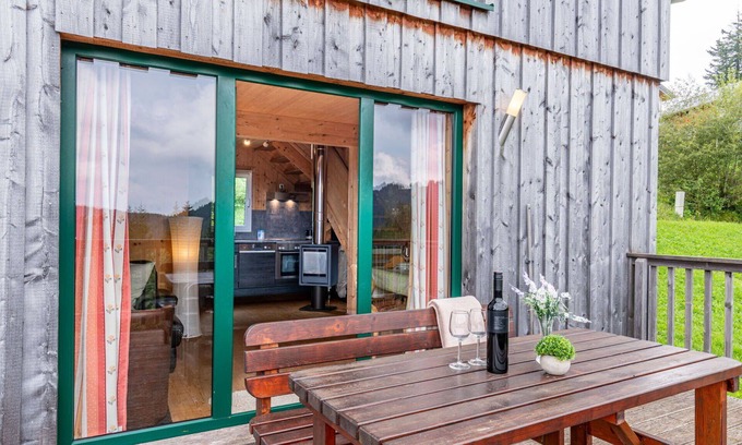 Untergreutschach House | Wonderful private villa for 6 people with WIFI, TV, terrace and parking