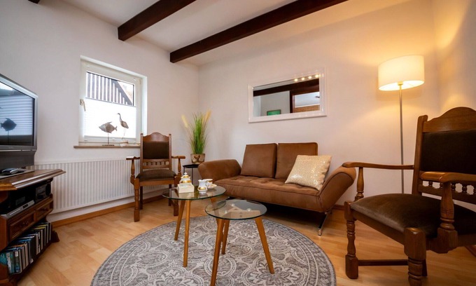 Marsberg House | Wonderful private villa for 4 guests with WIFI, TV, terrace and pets allowed