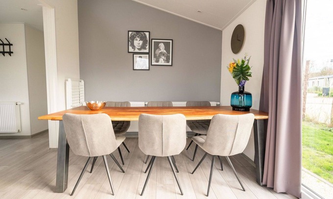 Linden House | Wonderful private villa for 6 guests with WIFI, TV and terrace