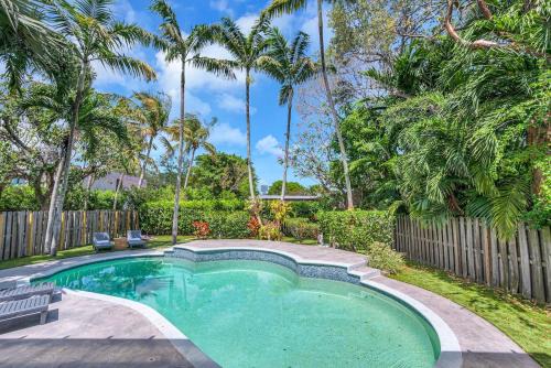 The Roads House | Wonderful Tropical Pool House Miami South Brickell