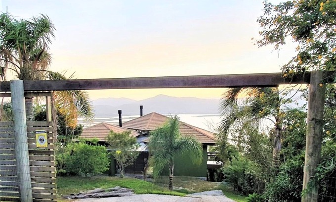 Garopaba House | Wonderfull View at Ferrugem Beach - Garopaba