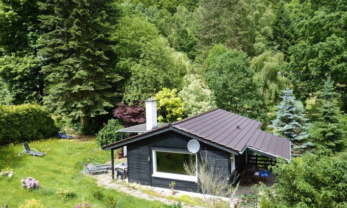 Veckerhagen House | Wooden bungalow in the Reinhardswald nature park with 1,000 m² of land - near Kassel
