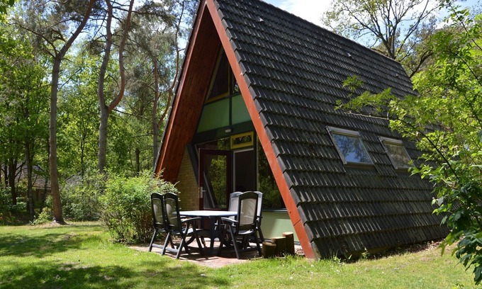 Stramproy House | Woodland Comfort with a Cozy Touches