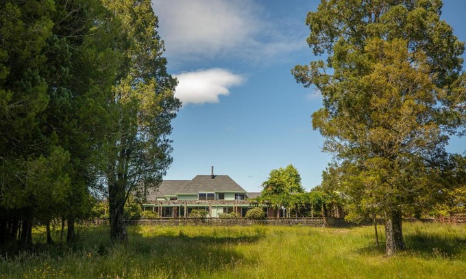 Hokitika Bed & Breakfast | Woodland Glen Lodge B&B