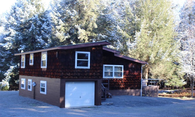 Laporte Cabin | Woodland Pines Vacation Retreat: An Oasis in the Woods!