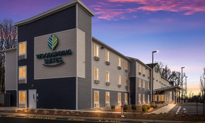 Monmouth Junction Hotel | WoodSpring Suites South Brunswick - Princeton