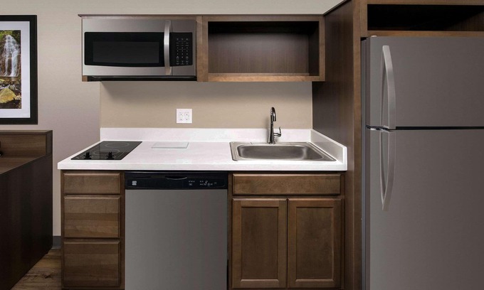 Barclay-Kingston Hotel | WoodSpring Suites Cherry Hill